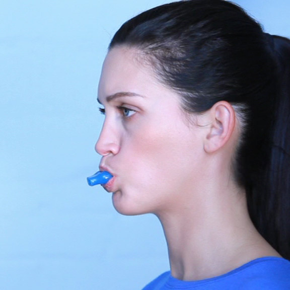 FaceFormer Training - Grundübung - Lippendruck - Seitenansicht
